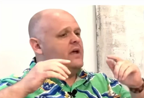 Il pastore statunitense e influencer cristiano Brandon Biggs, noto per le sue profezie sul mondo politico e finanziario americano.